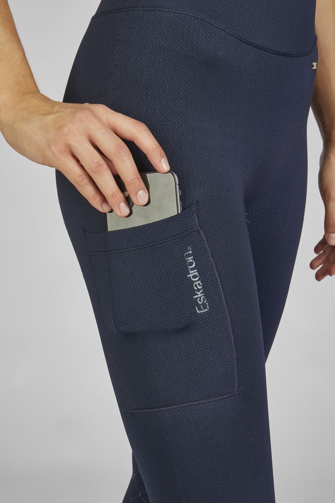 Лосини з повною силіконовою леєю Seamless Classic Sports S/S 2024 від Eskadron Лосини з повною силіконовою леєю Seamless Classic Sports S/S 2024 від Eskadron
