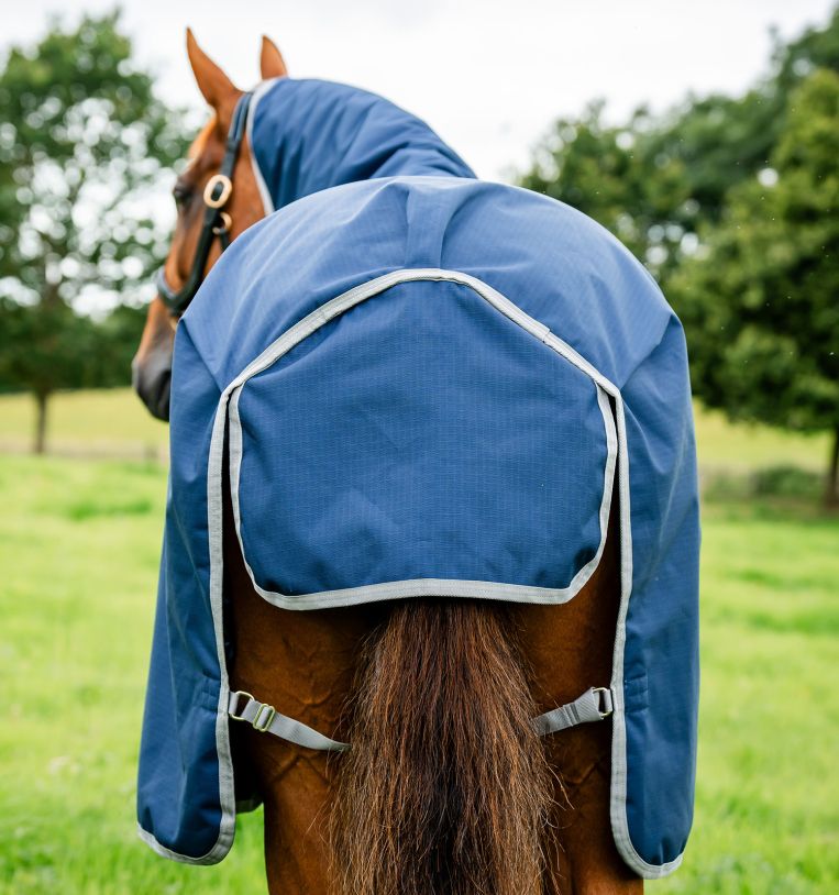 Попона прогулянкова Amigo Turnout 50 г від Horseware Попона прогулянкова Amigo Turnout 50 г від Horseware
