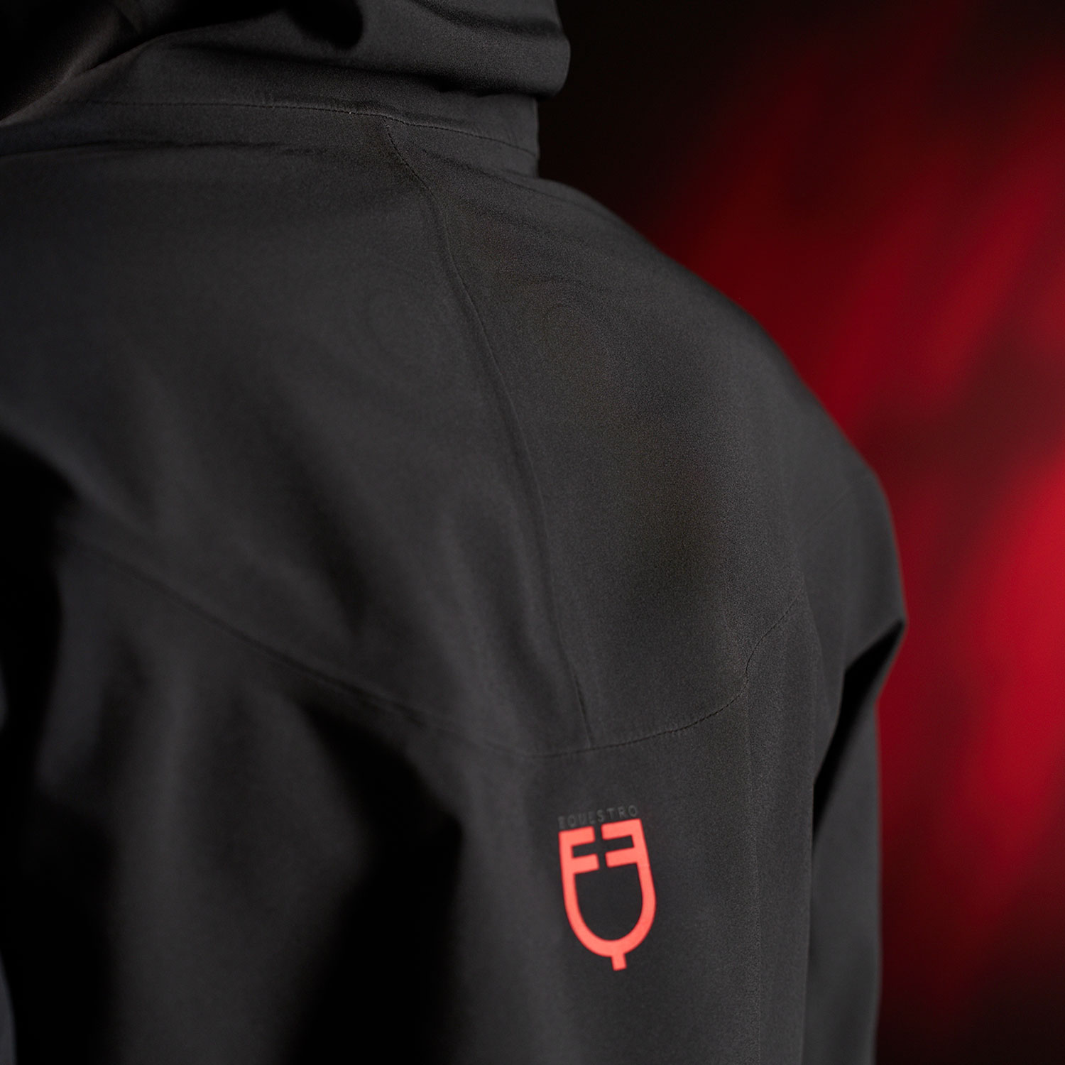 Дощовик вітрозахисний жіночий Ridertechnology від Equestro Дощовик вітрозахисний жіночий Ridertechnology від Equestro