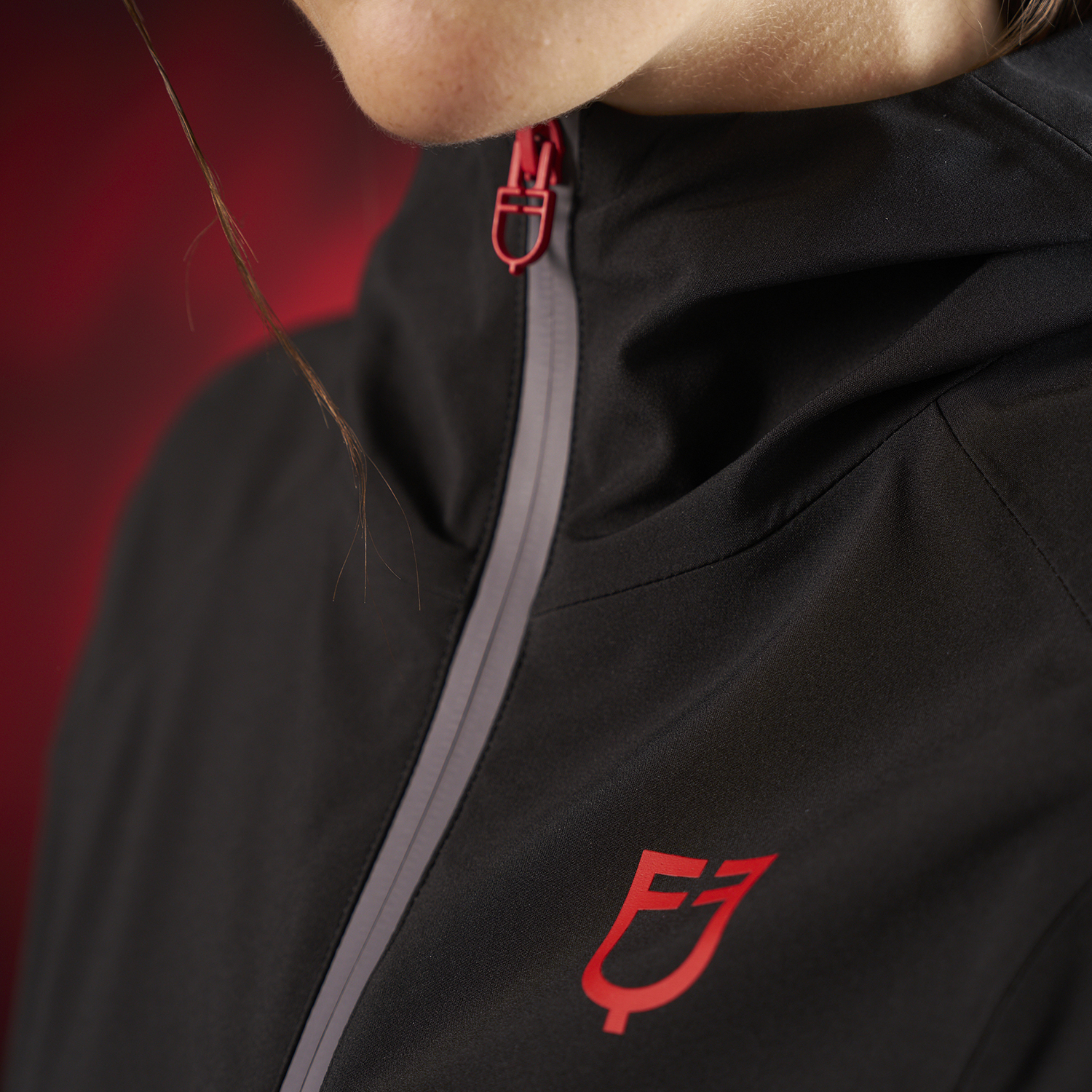 Дощовик вітрозахисний жіночий Ridertechnology від Equestro Дощовик вітрозахисний жіночий Ridertechnology від Equestro