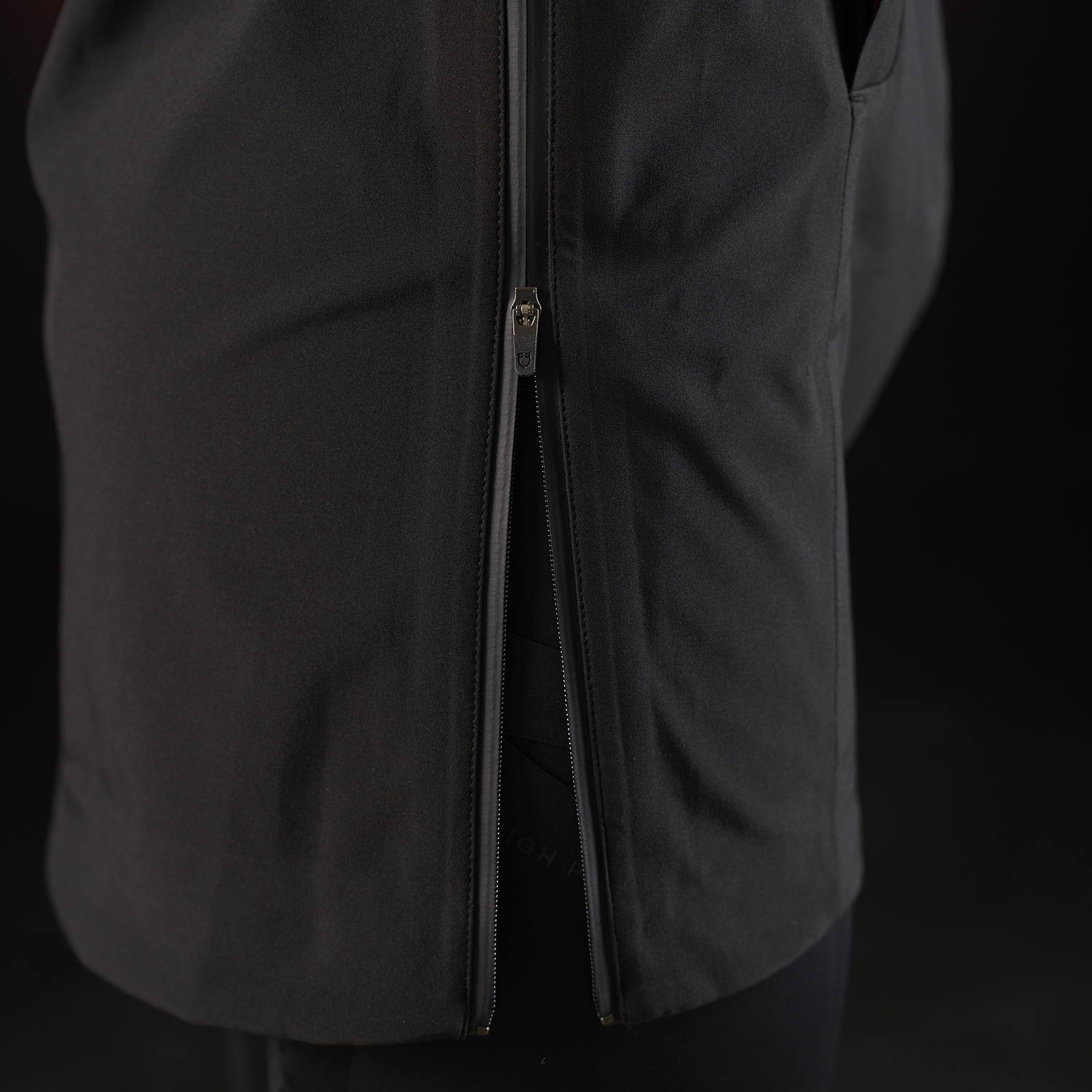 Дощовик вітрозахисний жіночий Ridertechnology від Equestro Дощовик вітрозахисний жіночий Ridertechnology від Equestro